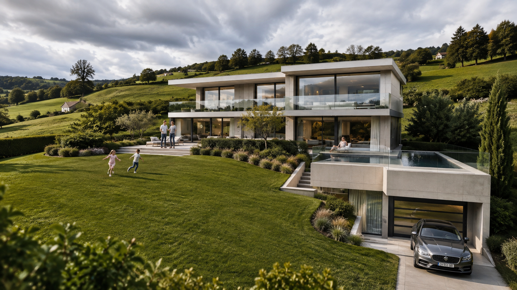 Moderne Villa in Hanglage mit Pool, Glasgeländern und Blick über grüne Hügel